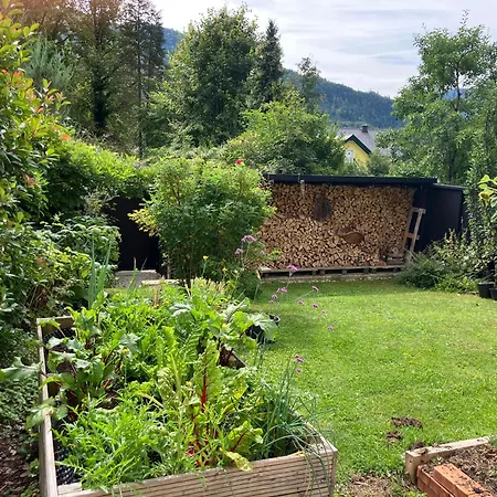 Aussergewoehnliche Loft-wohnung In Einer Alten Barons Mit Suedterrasse Und Privatem Garten Gruenau im Almtal