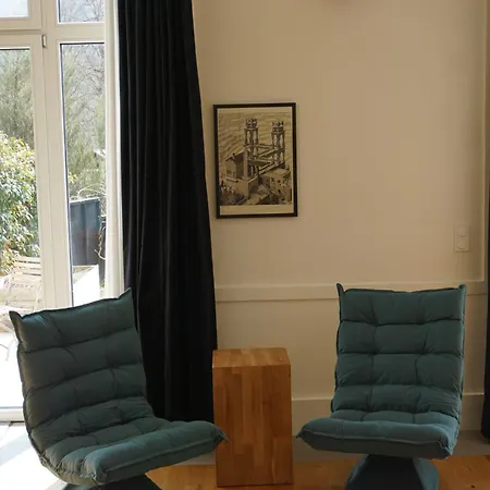 Aussergewoehnliche Loft-wohnung In Einer Alten Barons Mit Suedterrasse Und Privatem Garten * Gruenau im Almtal