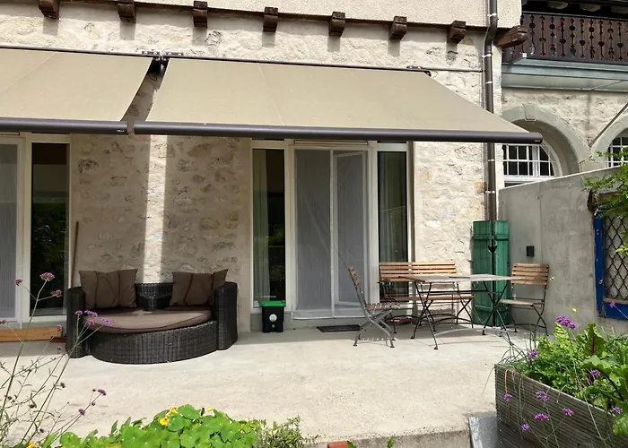 Appartement Aussergewoehnliche Loft-wohnung In Einer Alten Barons Mit Suedterrasse Und Privatem Garten *